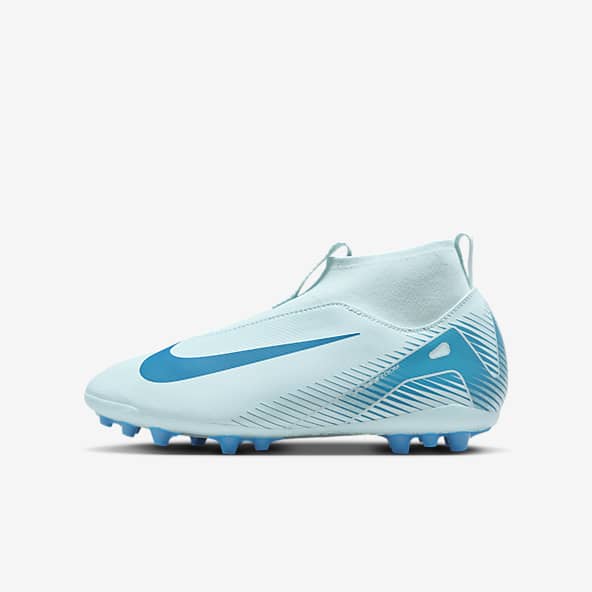 Nike soccer cleats for girls hotsell